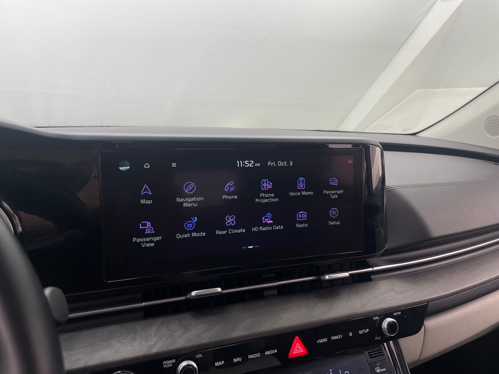 Thumbnail: 2022 Kia Carnival - 3