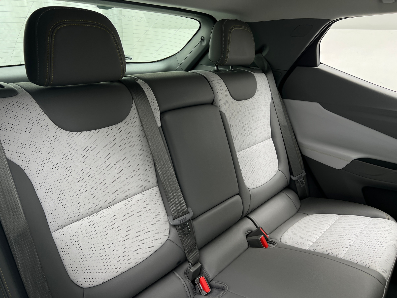 Thumbnail: 2023 Chevrolet Bolt EUV - 5