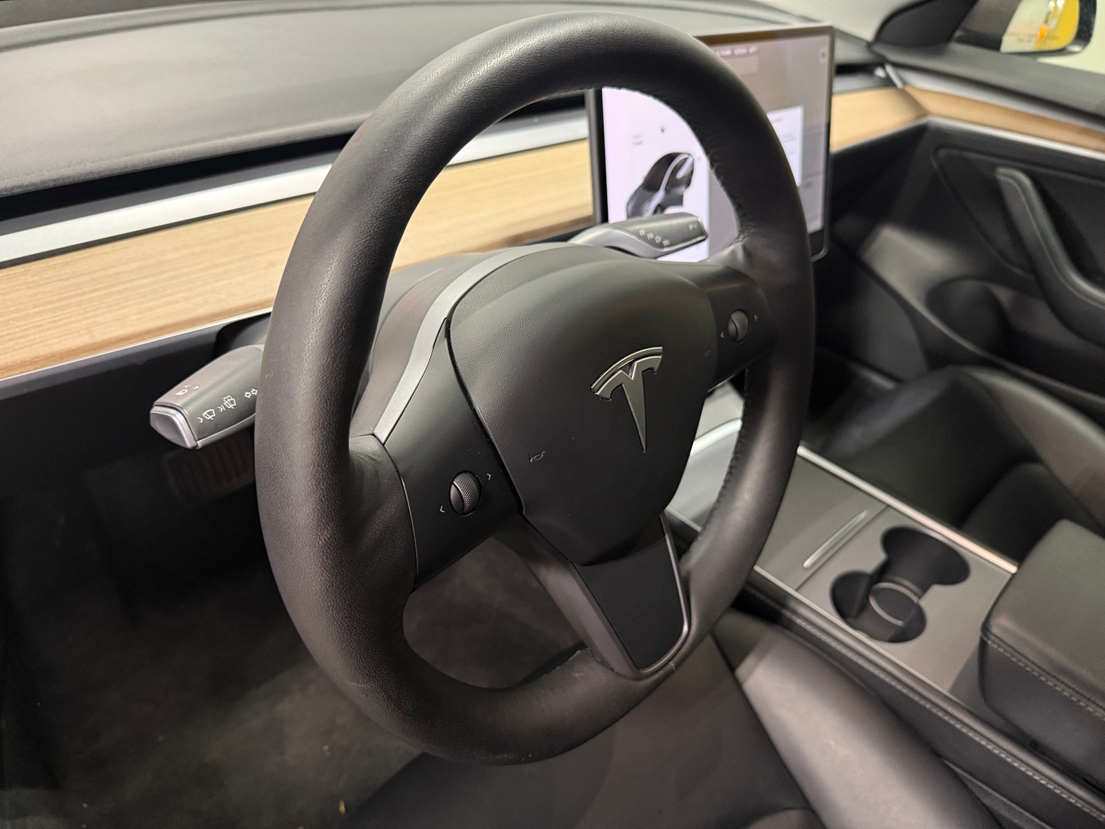 Thumbnail: 2021 Tesla Model 3 - 4