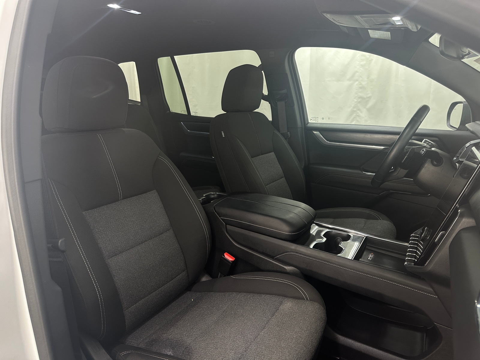 Thumbnail: 2025 GMC Acadia - 2