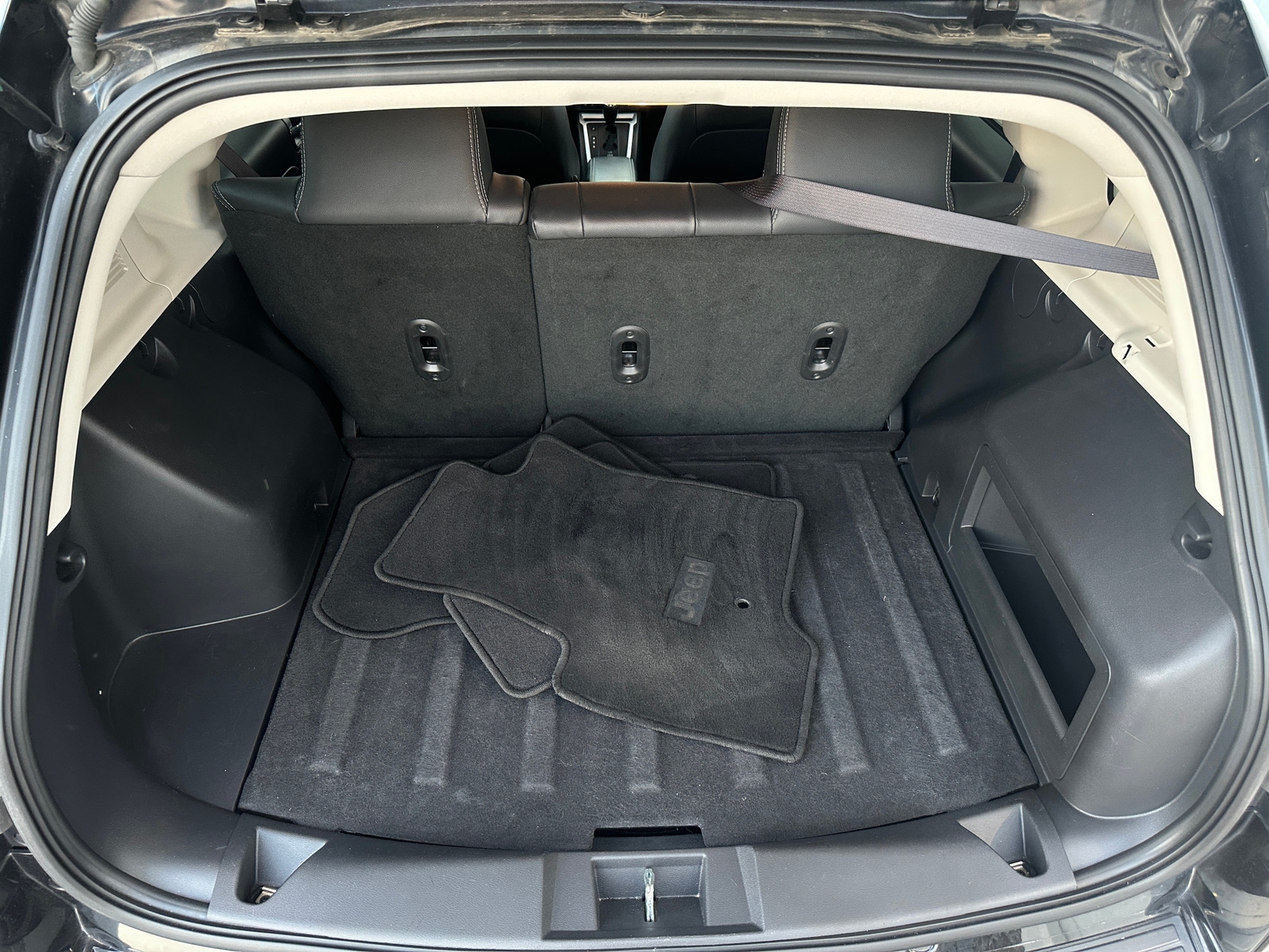 Thumbnail: 2016 Jeep Compass - 6