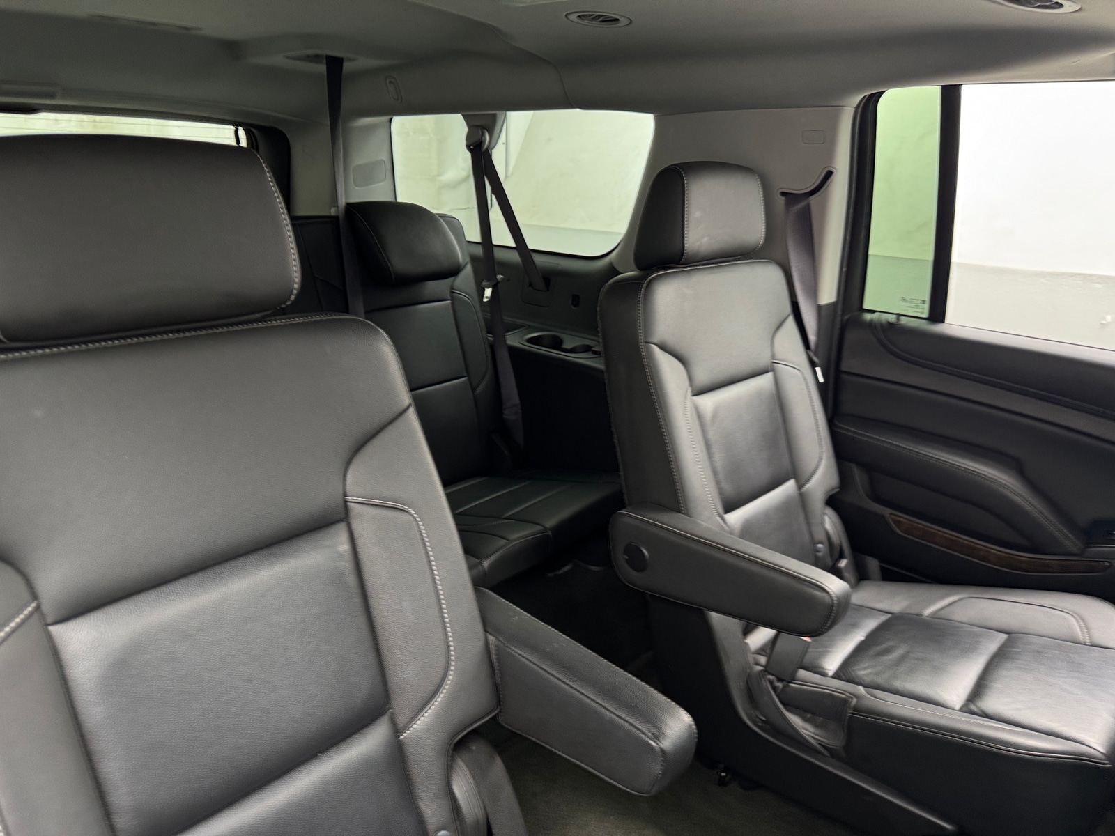 Thumbnail: 2016 Chevrolet Suburban - 5