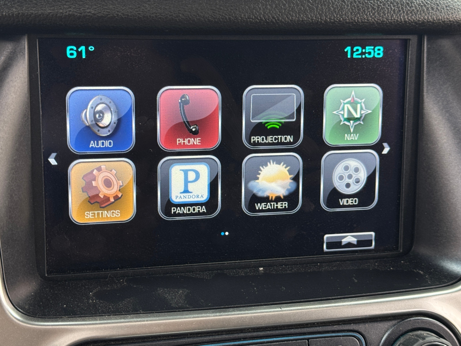 Thumbnail: 2016 Chevrolet Suburban - 3