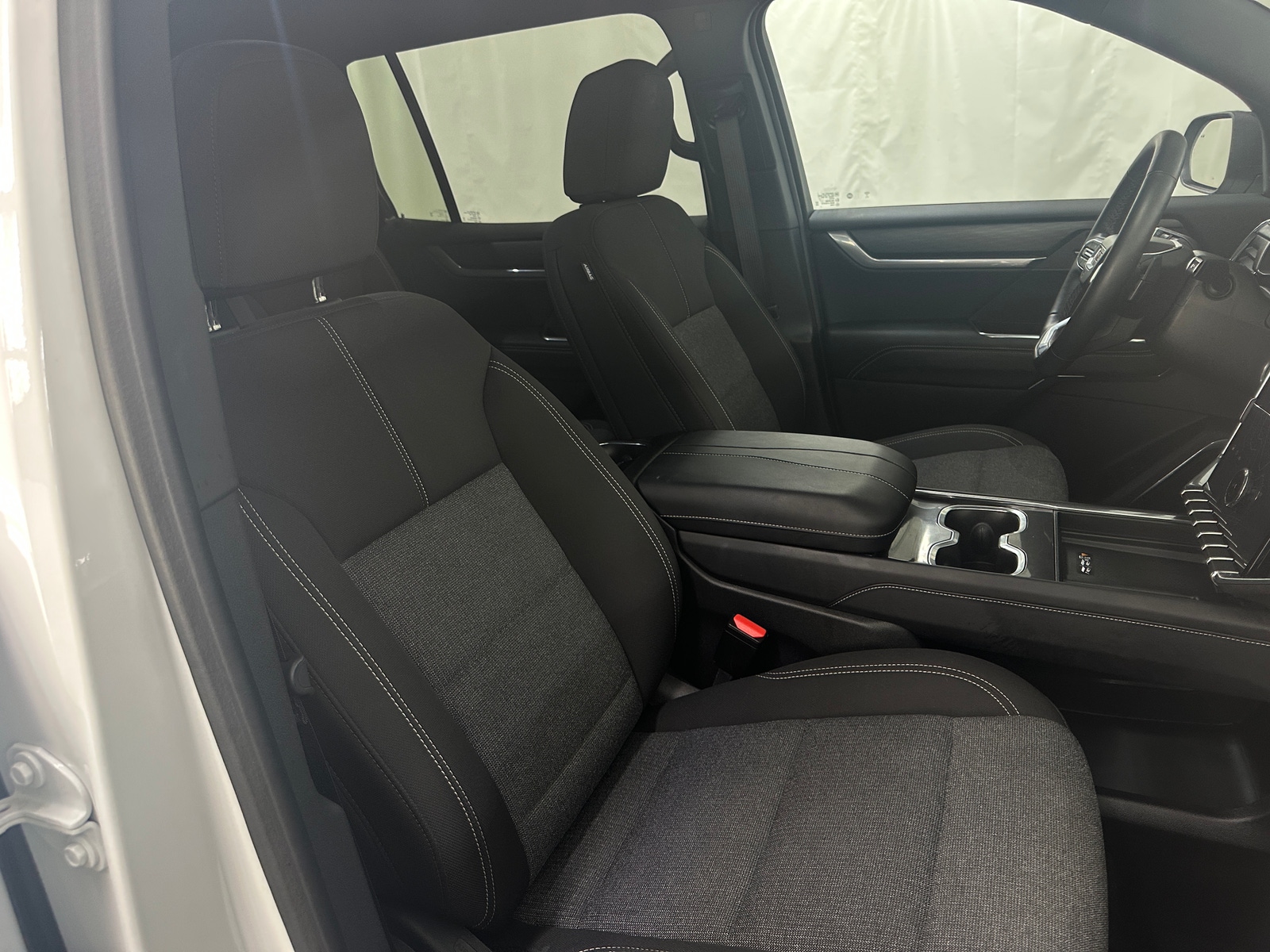 Thumbnail: 2025 GMC Acadia - 2