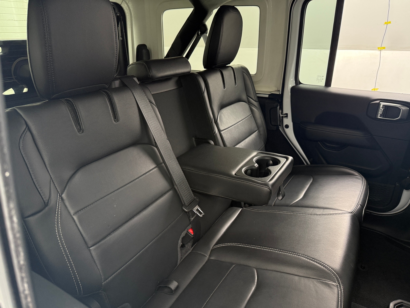Thumbnail: 2021 Jeep Wrangler - 5