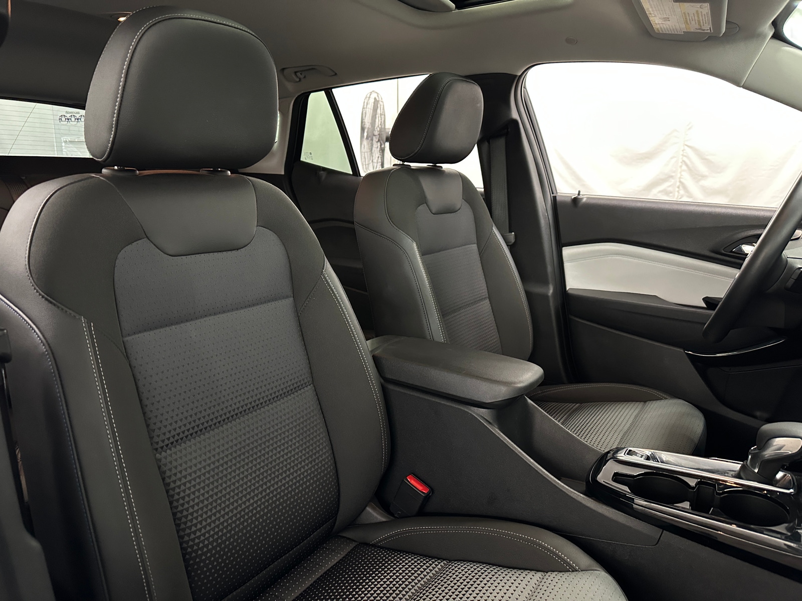 Thumbnail: 2024 Chevrolet Trax - 2