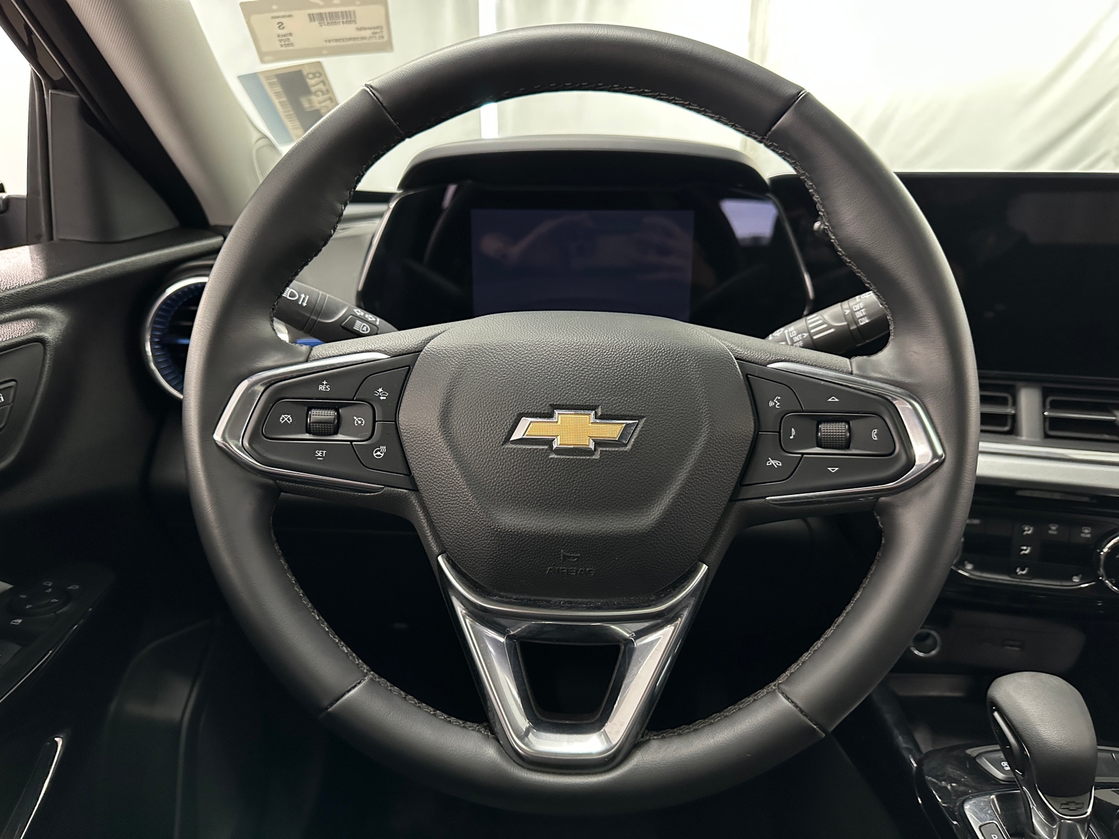 Thumbnail: 2024 Chevrolet Trax - 5