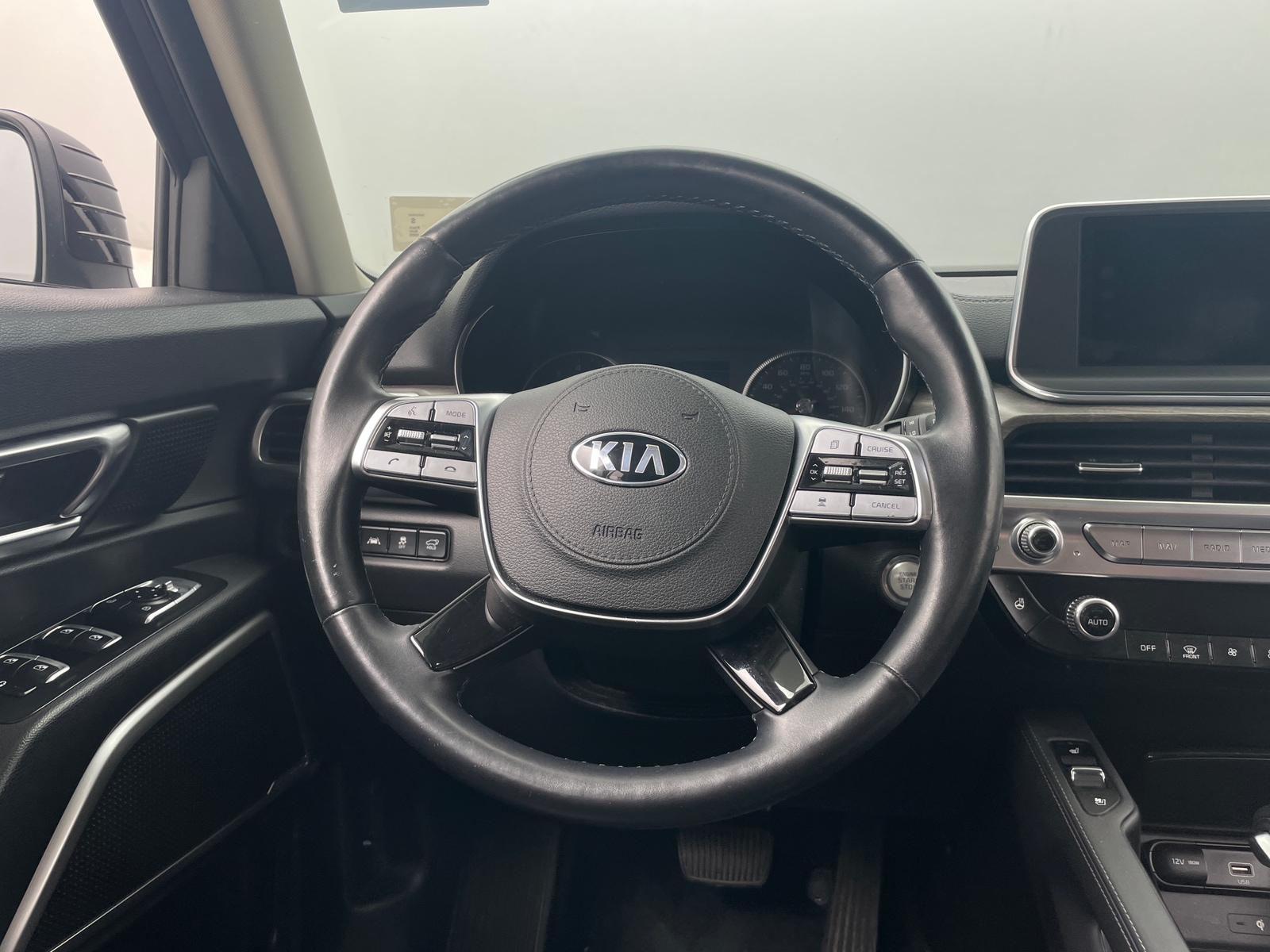 Thumbnail: 2020 Kia Telluride - 4