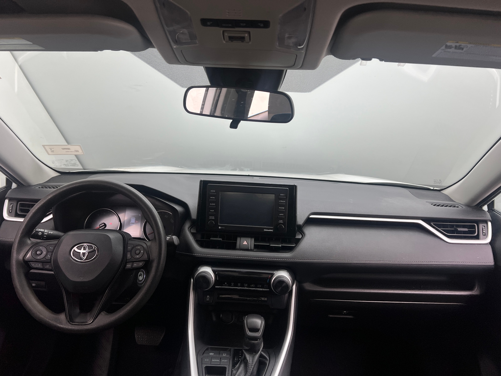 Thumbnail: 2022 Toyota RAV4 - 3