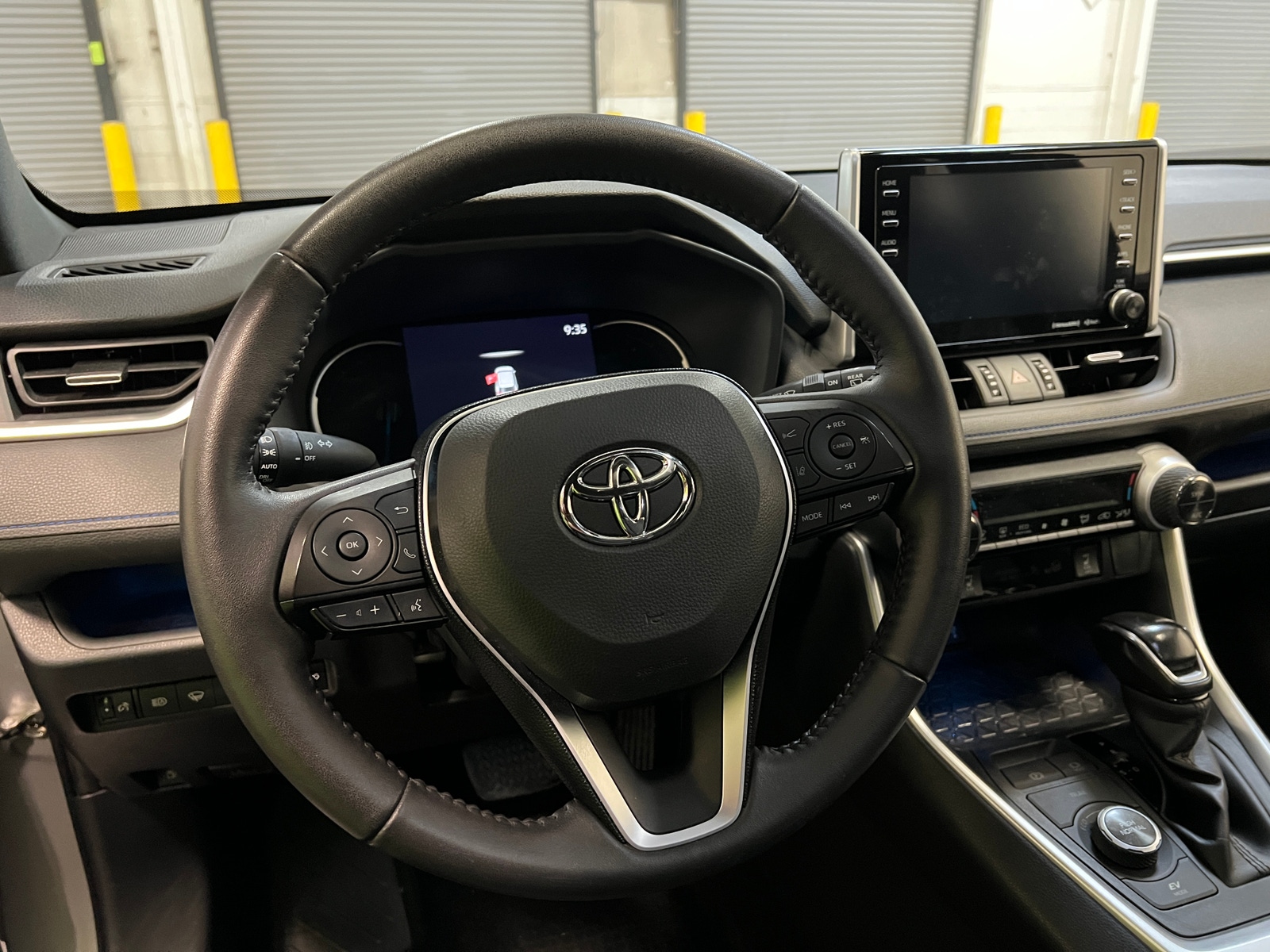 Thumbnail: 2020 Toyota RAV4 - 5