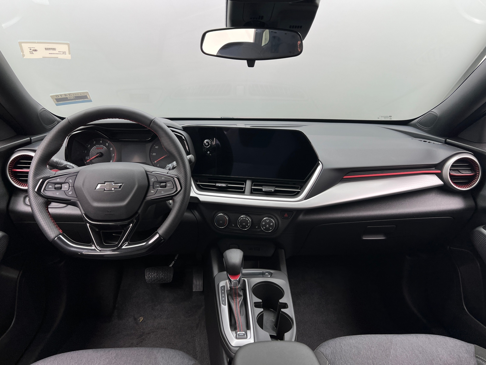 Thumbnail: 2024 Chevrolet Trax - 3
