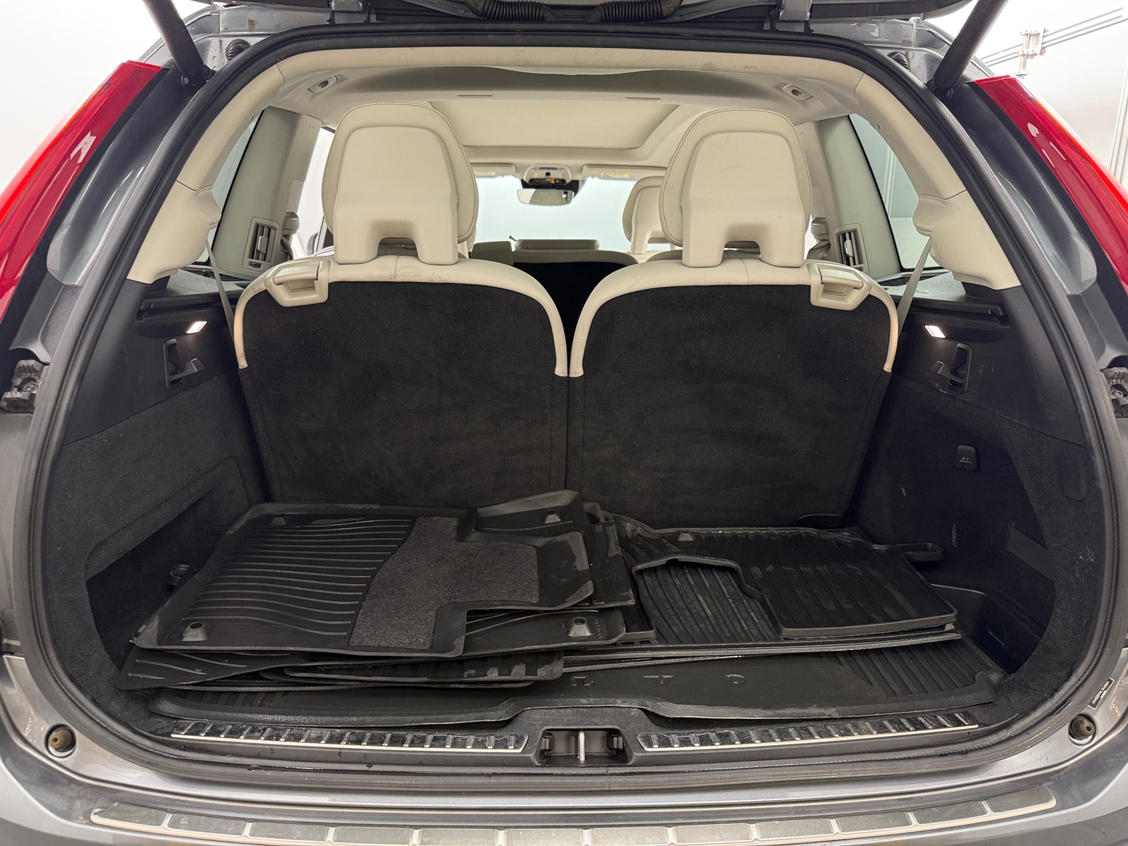 Thumbnail: 2020 Volvo XC90 - 6