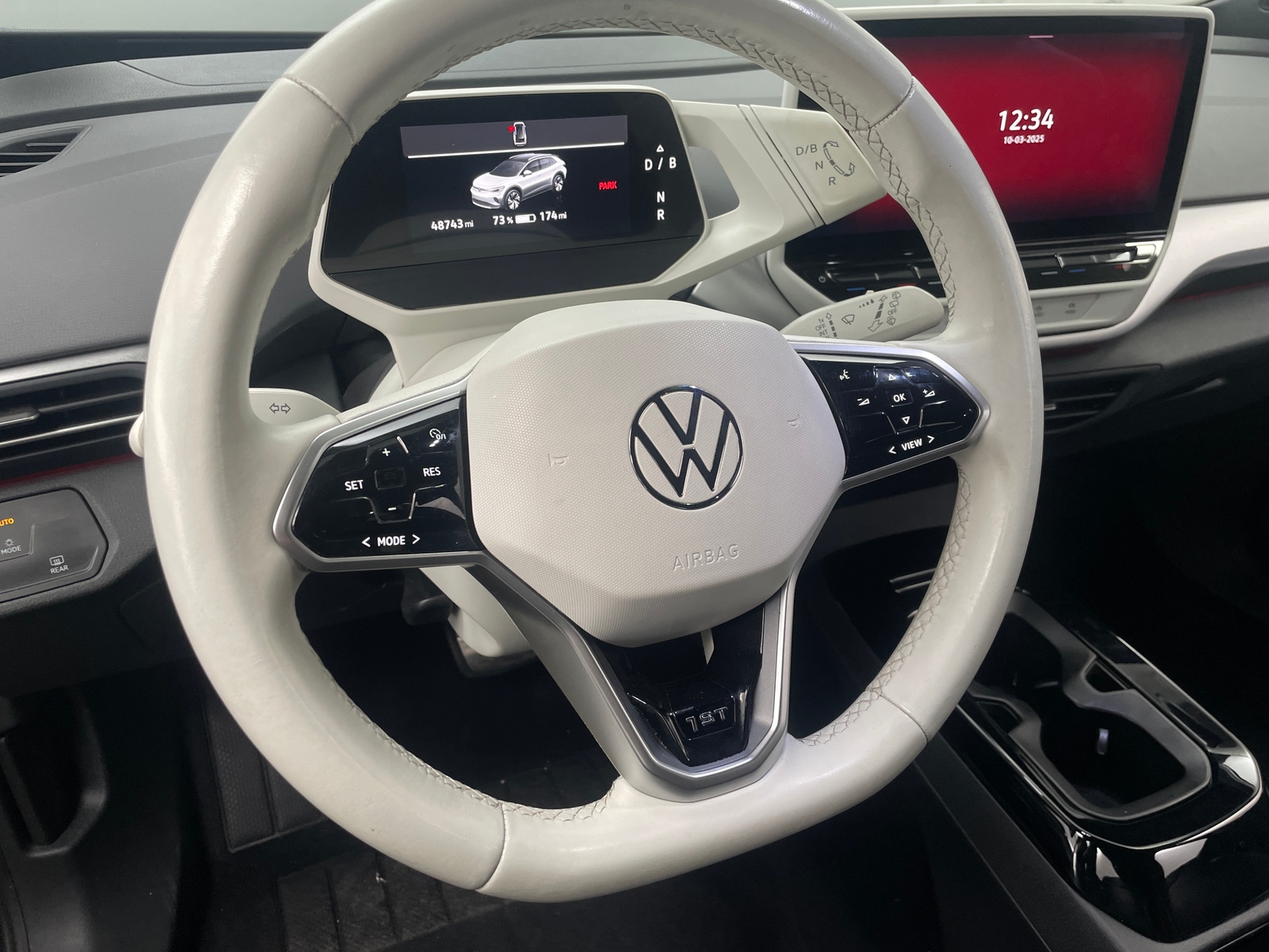 Thumbnail: 2021 Volkswagen ID.4 - 4
