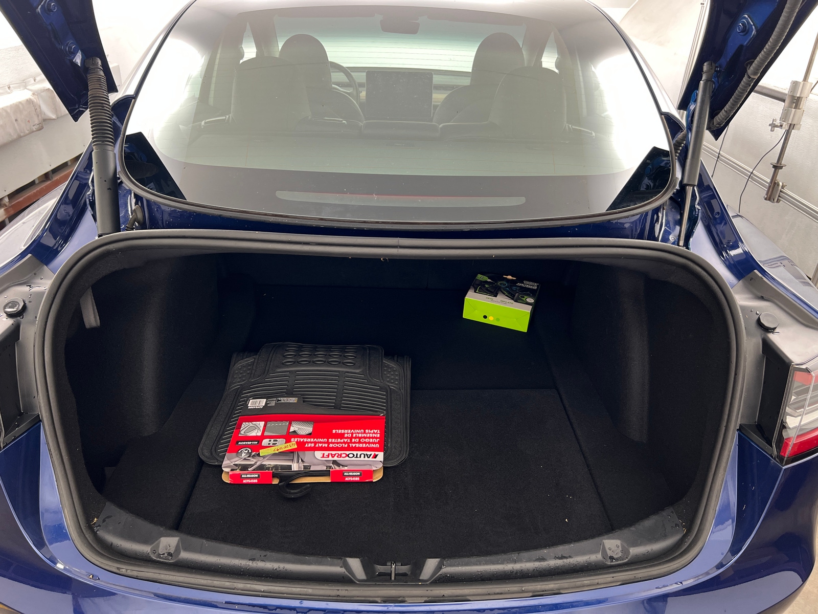 Thumbnail: 2023 Tesla Model 3 - 6