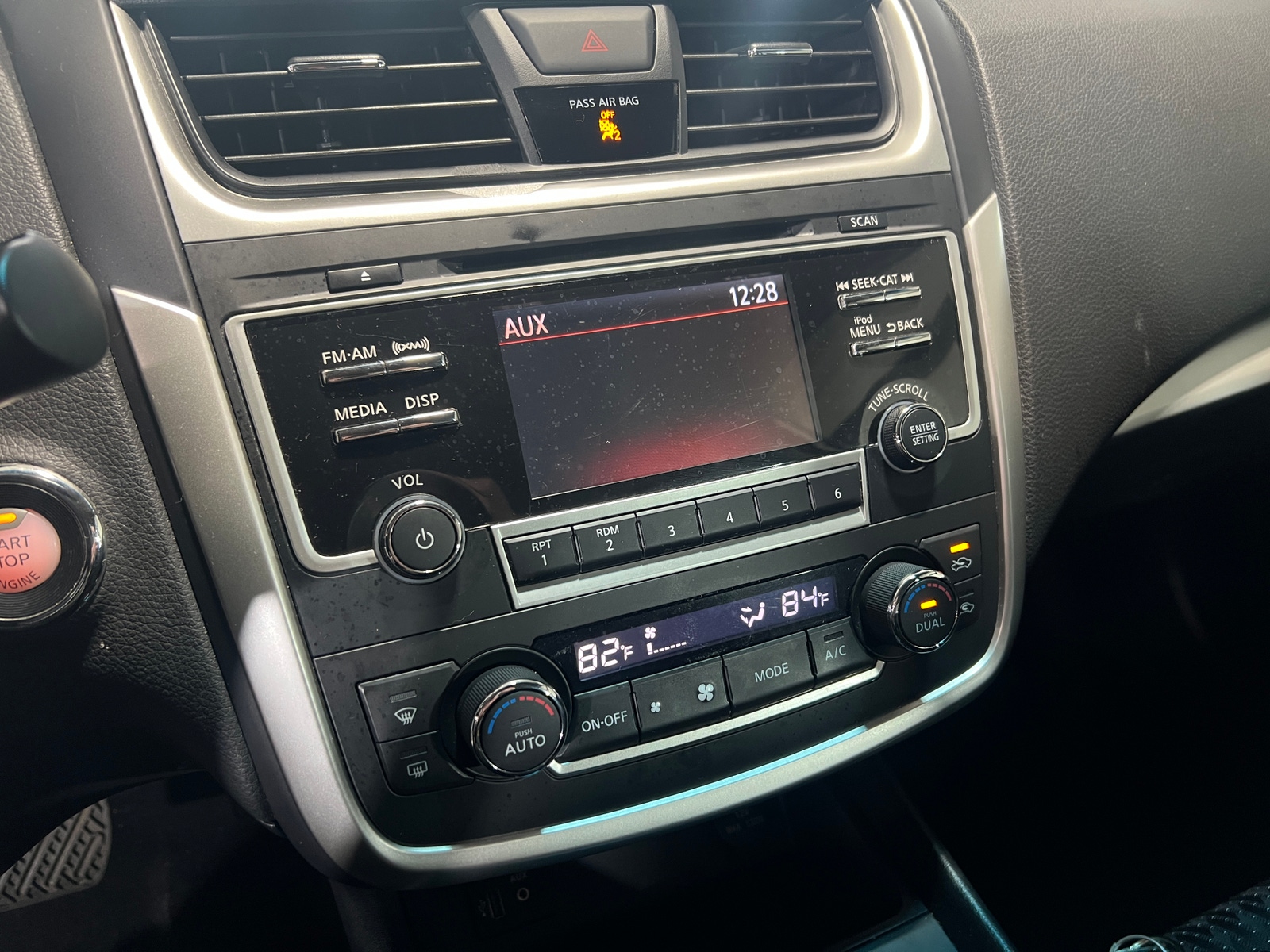 Thumbnail: 2017 Nissan Altima - 4