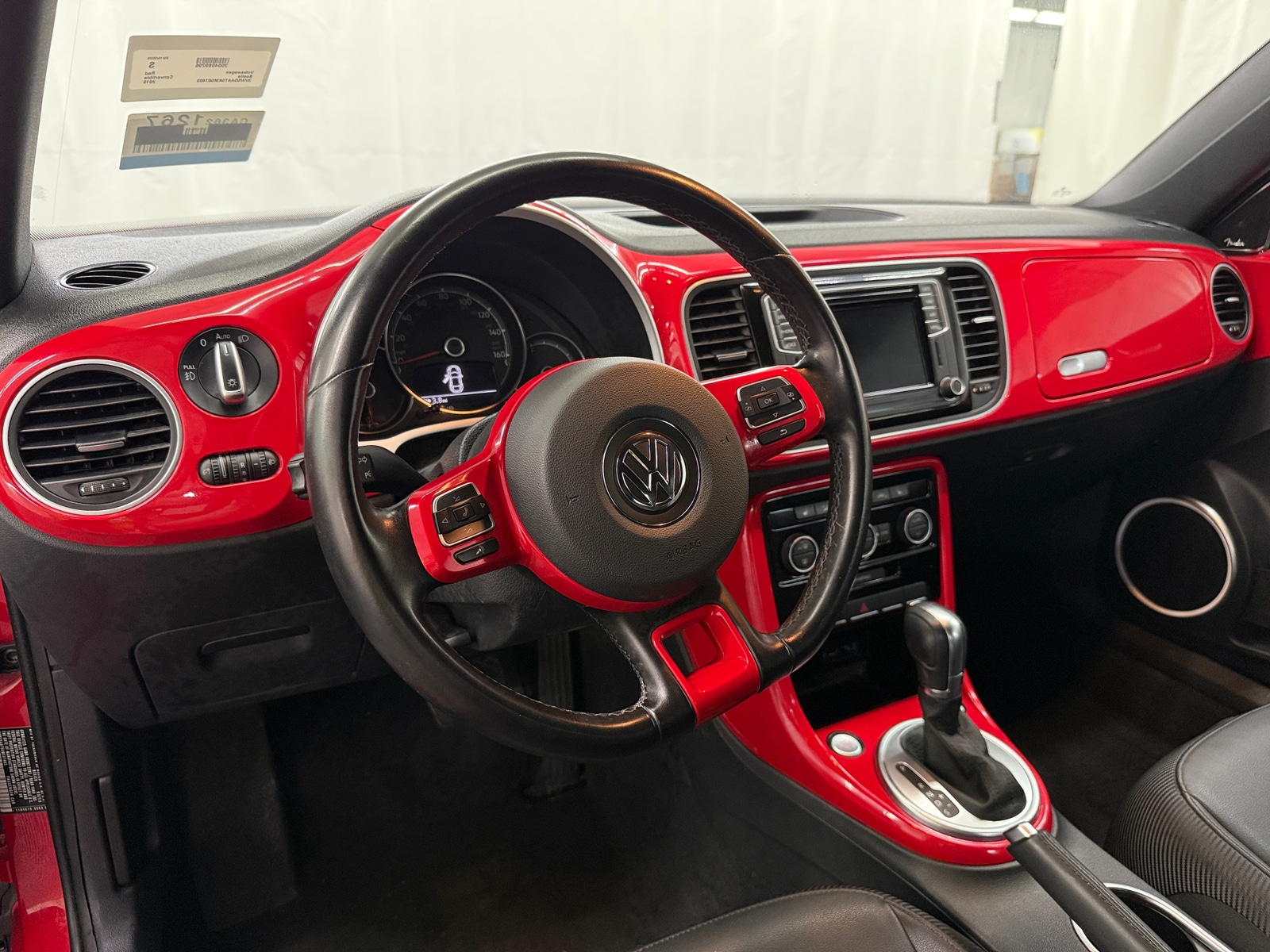Thumbnail: 2019 Volkswagen Beetle - 2