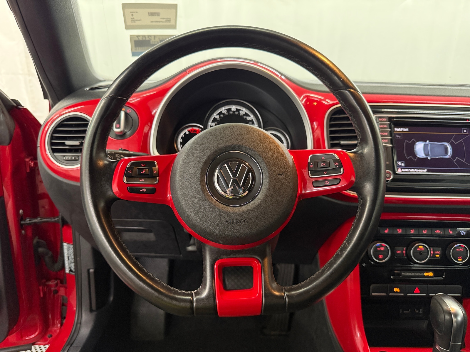 Thumbnail: 2019 Volkswagen Beetle - 4