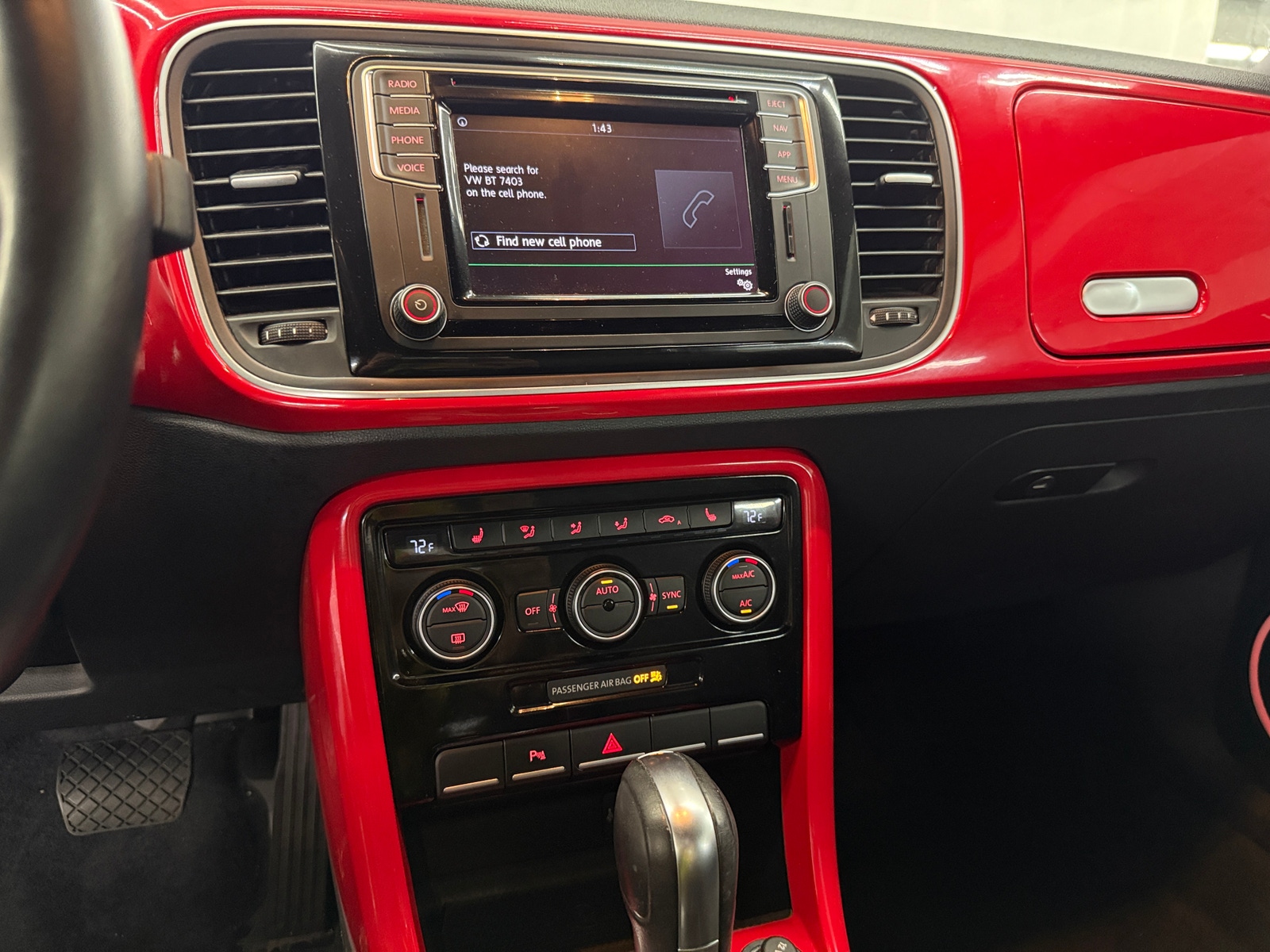 Thumbnail: 2019 Volkswagen Beetle - 3