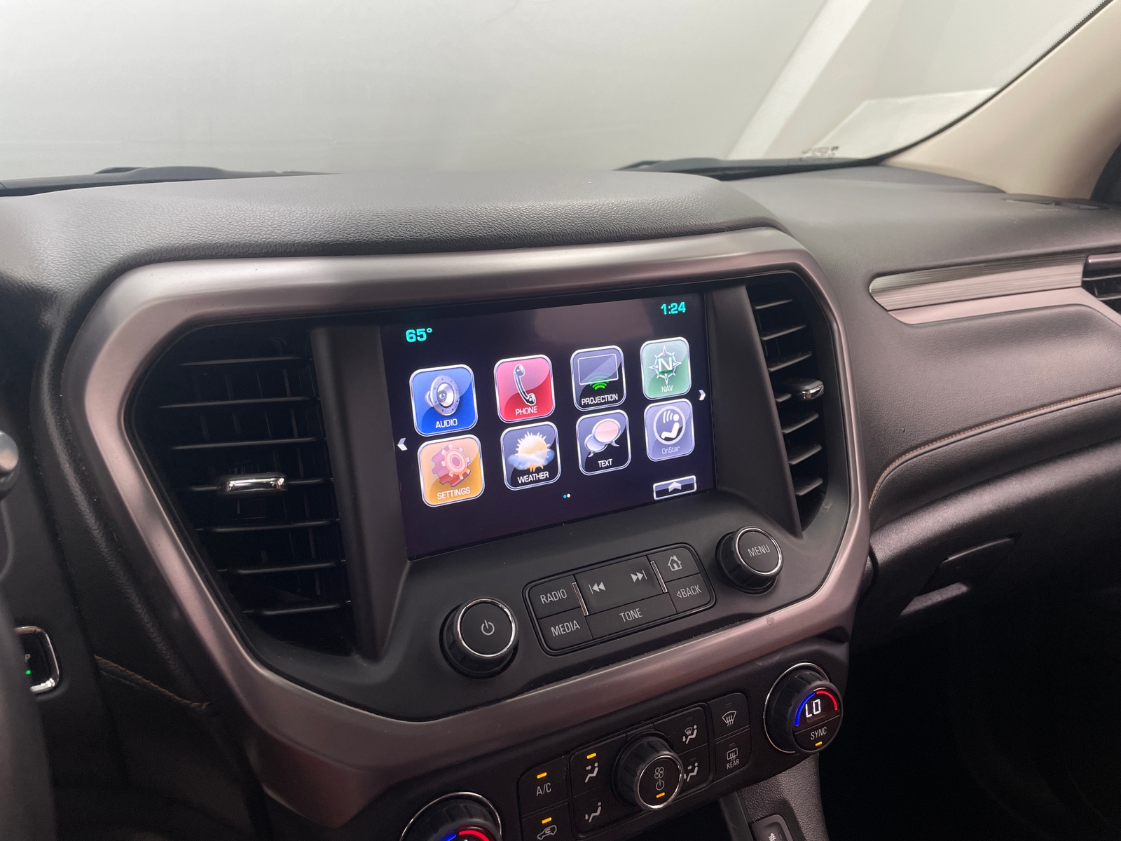 Thumbnail: 2017 GMC Acadia - 3