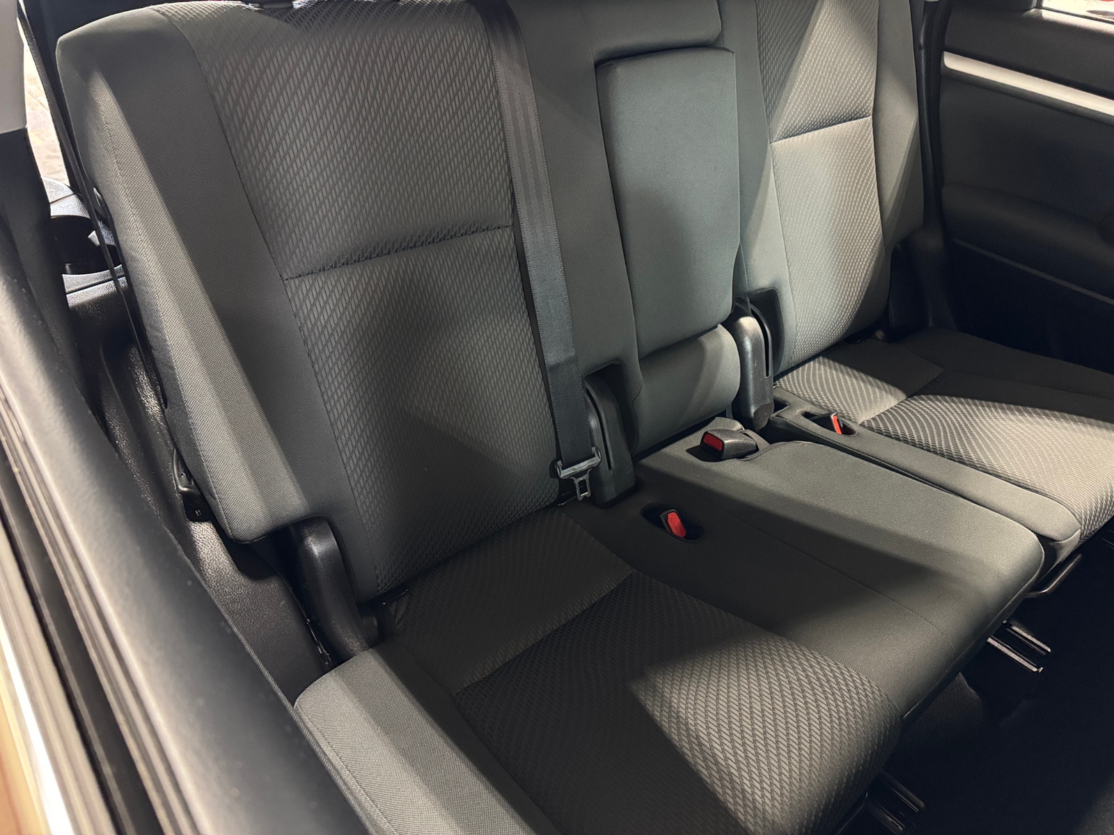 Thumbnail: 2018 Toyota Highlander - 6
