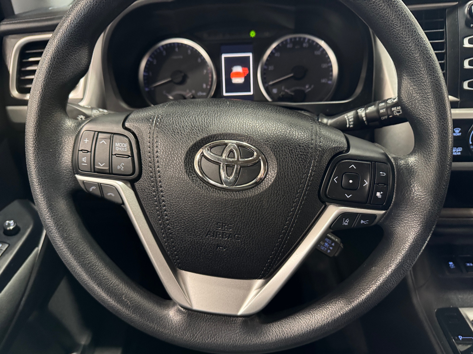 Thumbnail: 2018 Toyota Highlander - 5
