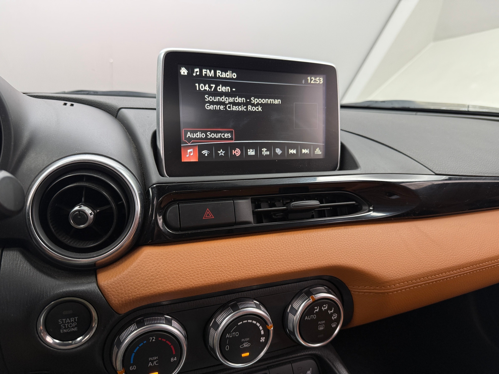 Thumbnail: 2019 Fiat 124 Spider - 3