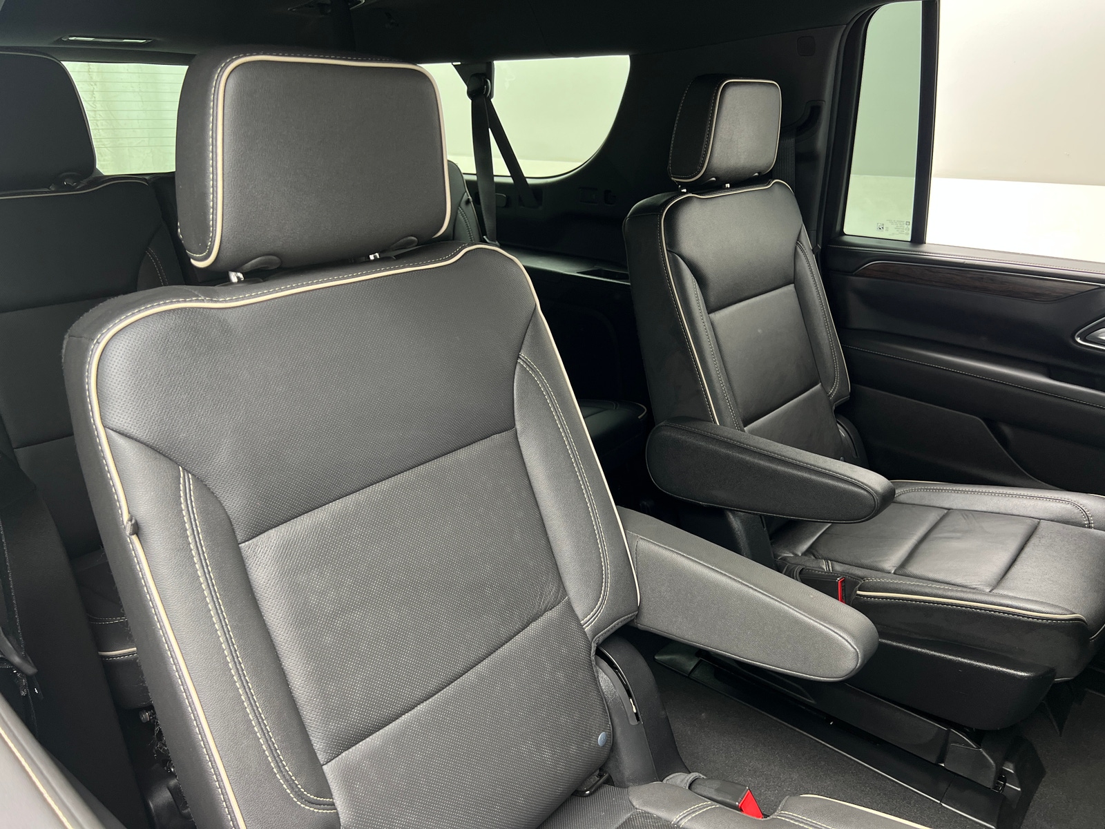 Thumbnail: 2023 Chevrolet Suburban - 5