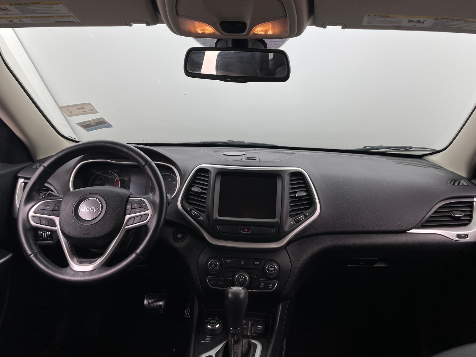 Thumbnail: 2018 Jeep Cherokee - 3