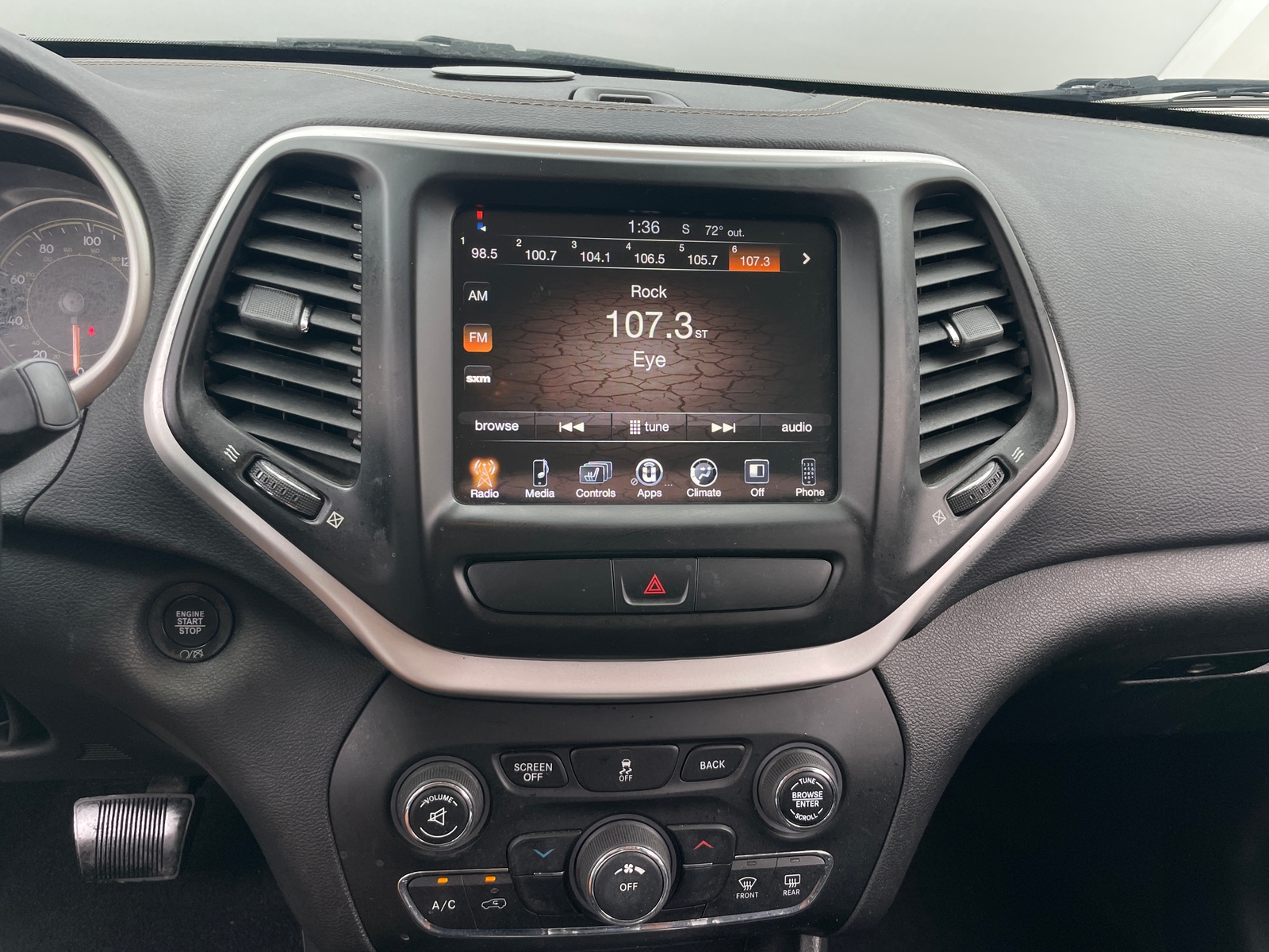 Thumbnail: 2018 Jeep Cherokee - 4
