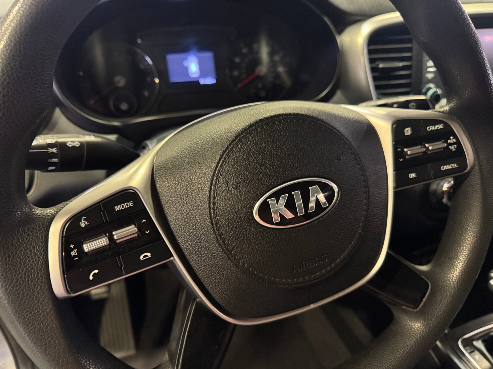 Thumbnail: 2020 Kia Sorento - 5