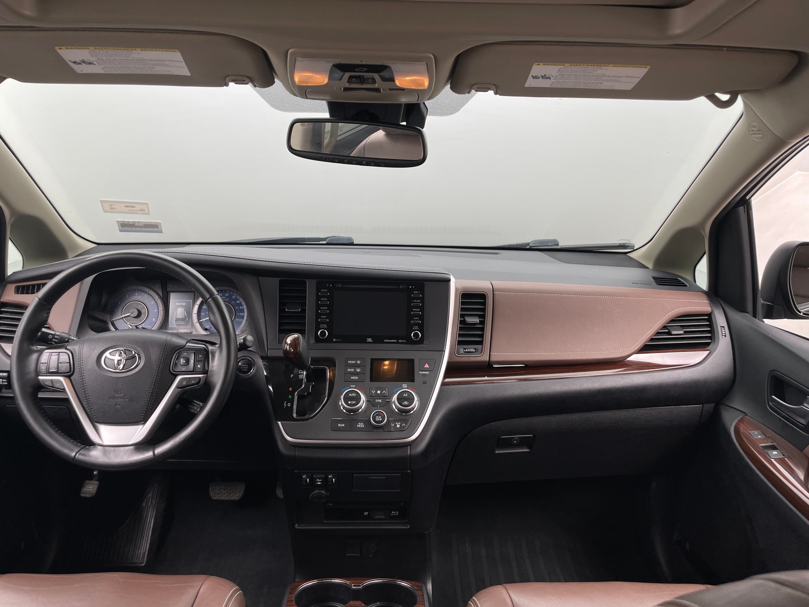 Thumbnail: 2020 Toyota Sienna - 2