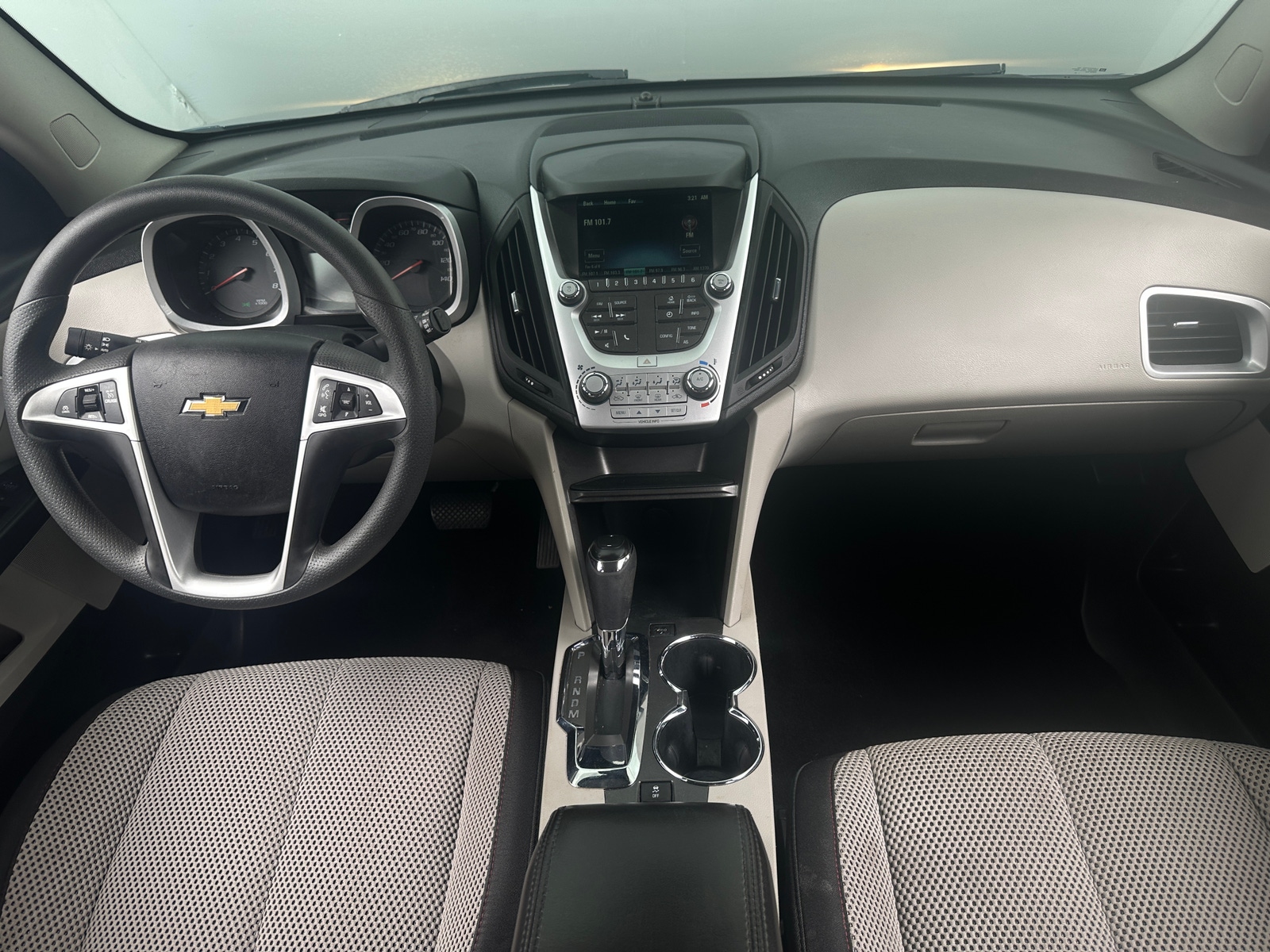 Thumbnail: 2017 Chevrolet Equinox - 3