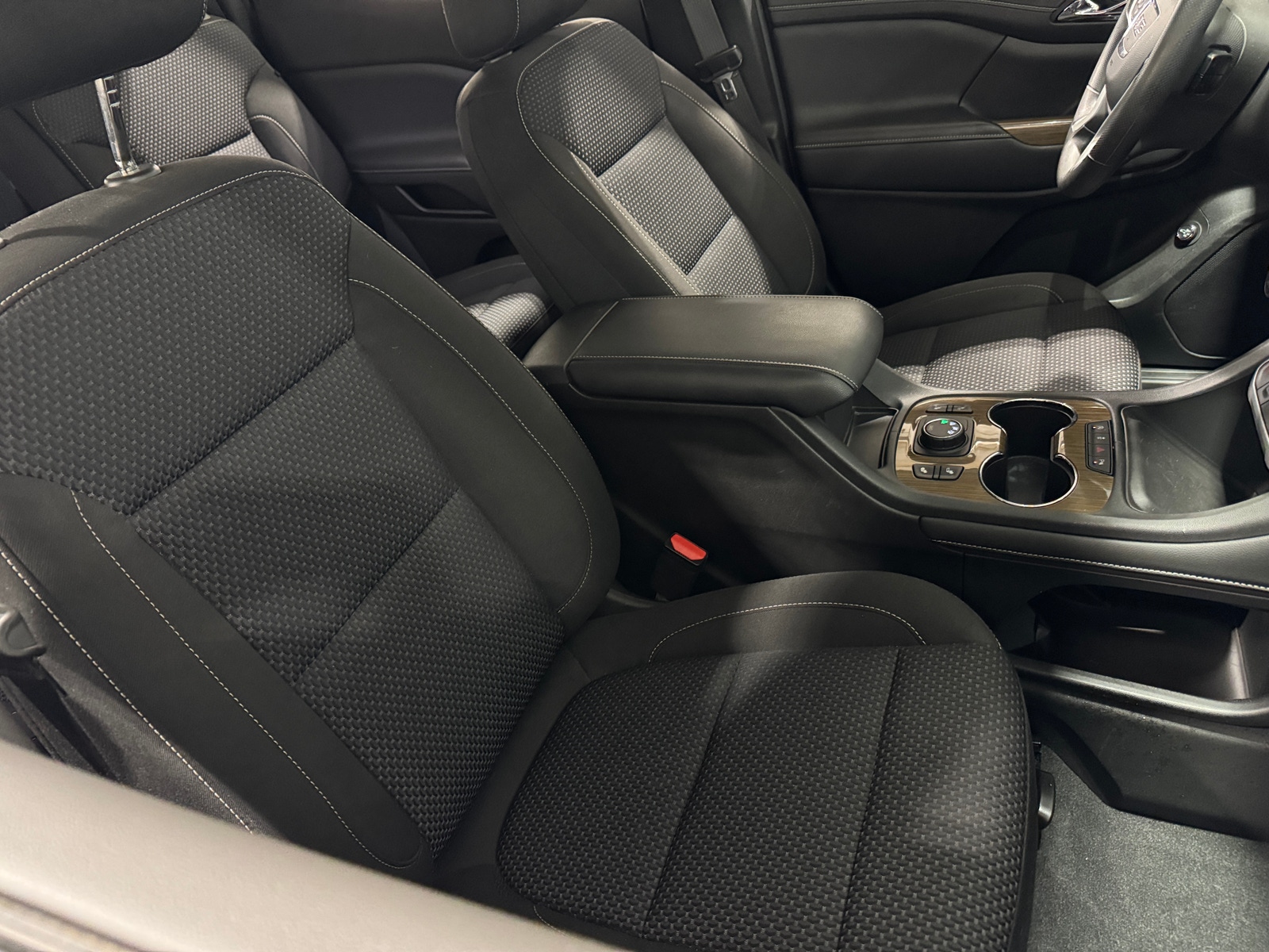 Thumbnail: 2021 GMC Acadia - 2