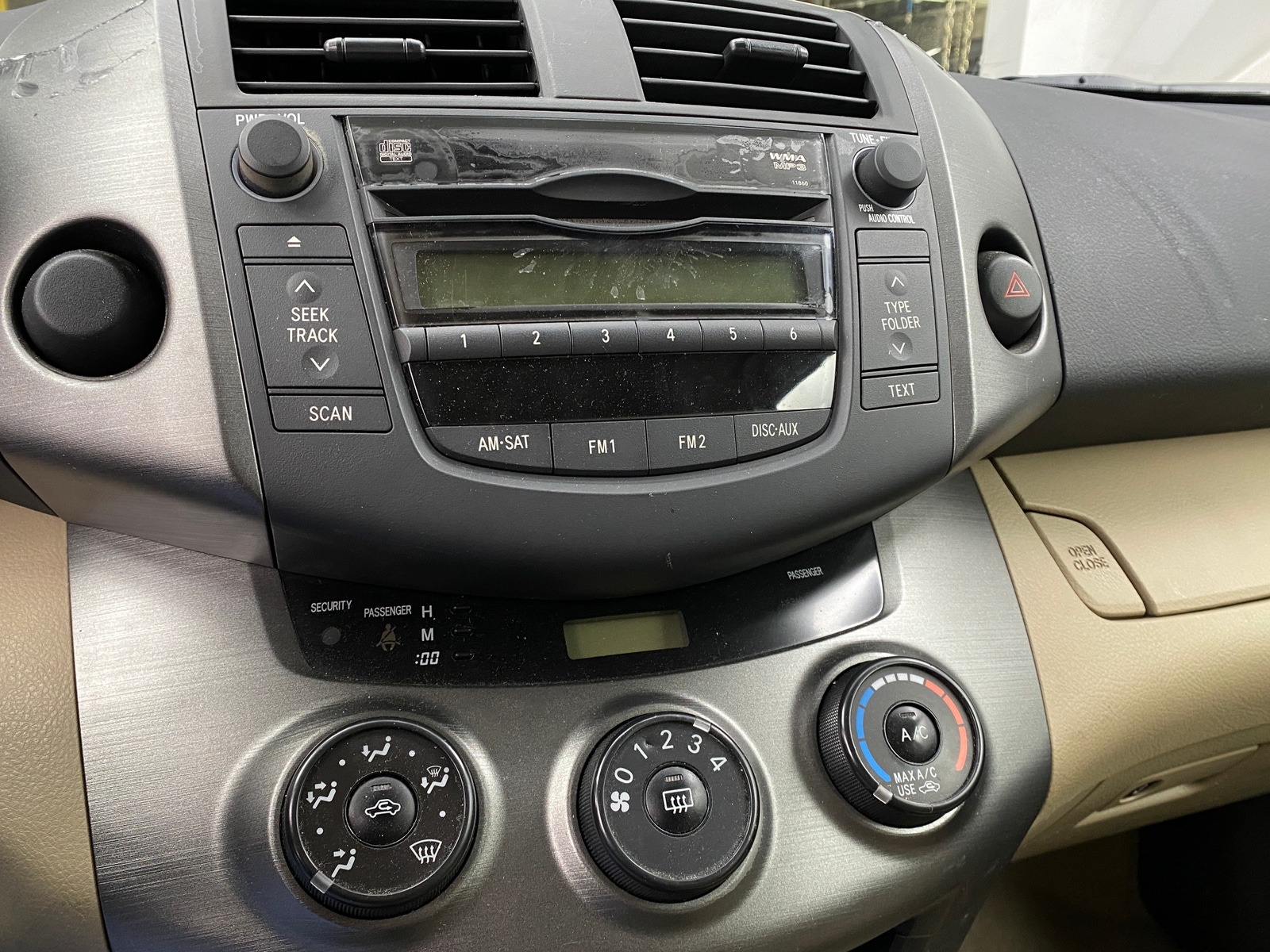 Thumbnail: 2010 Toyota RAV4 - 4