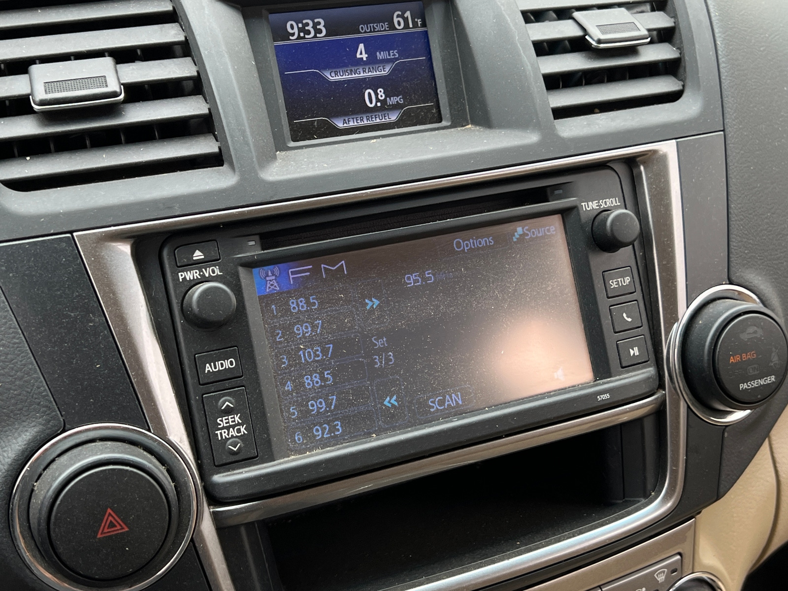 Thumbnail: 2013 Toyota Highlander - 4