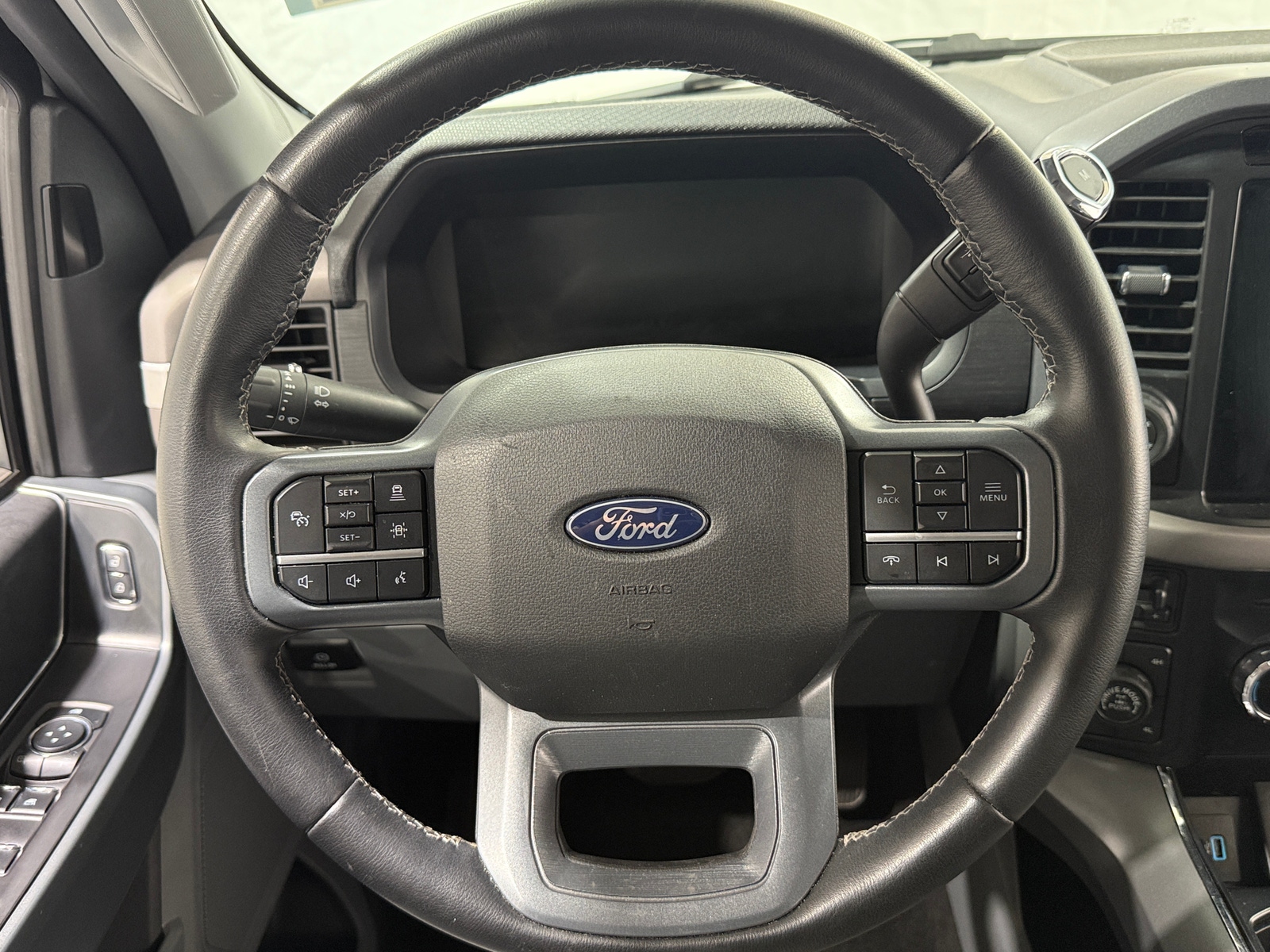Thumbnail: 2024 Ford Econoline - 5