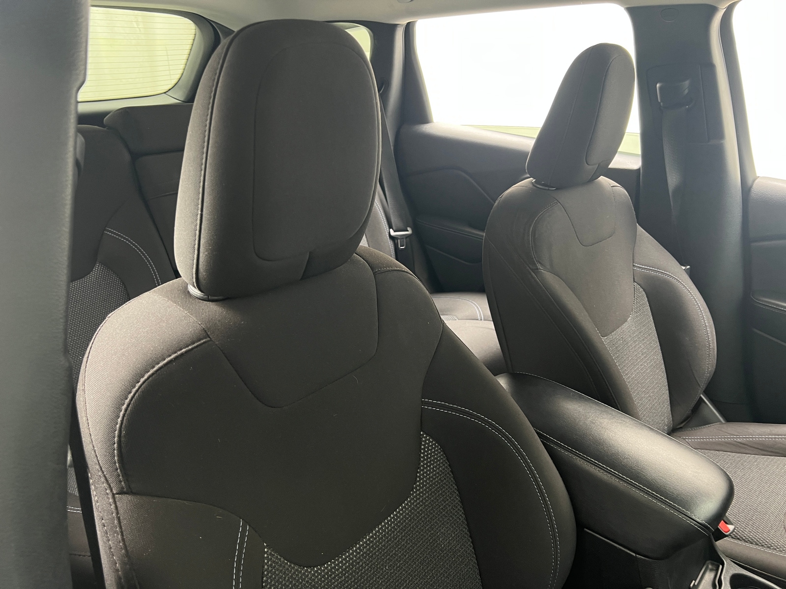 Thumbnail: 2019 Jeep Cherokee - 2
