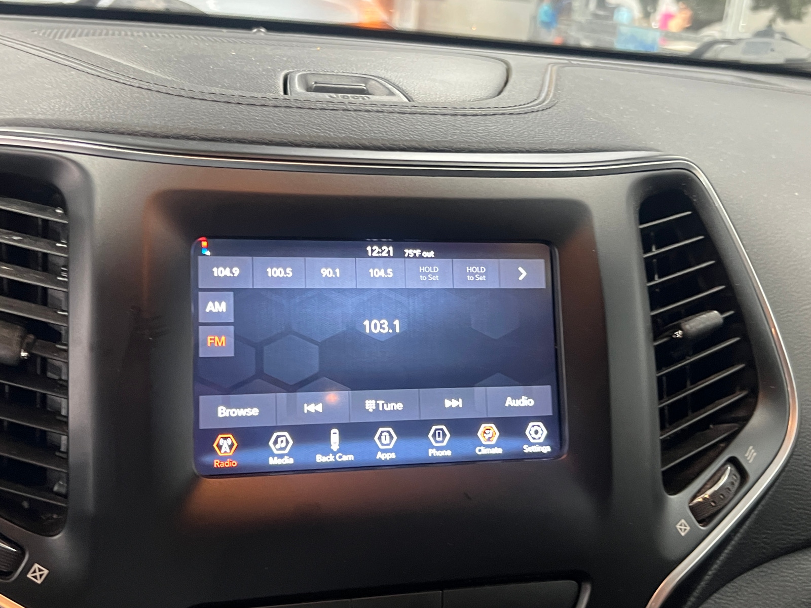 Thumbnail: 2019 Jeep Cherokee - 4