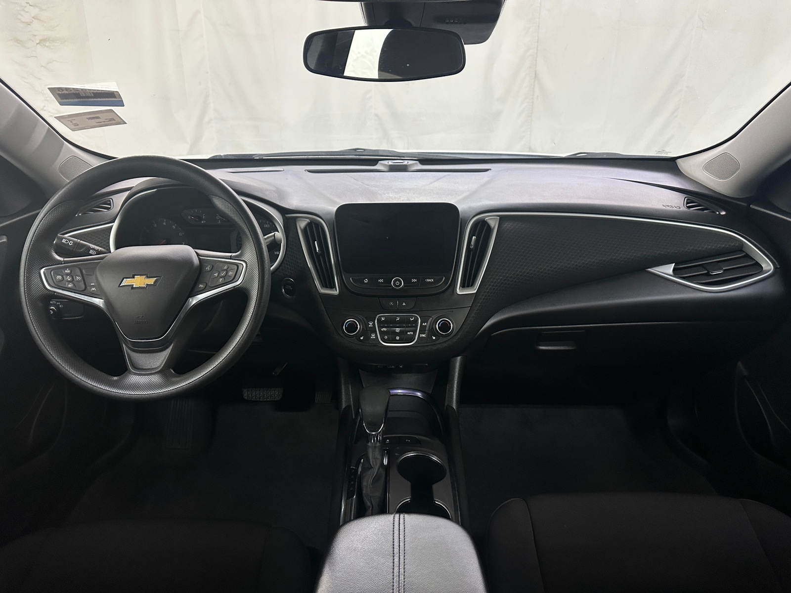 Thumbnail: 2024 Chevrolet Malibu - 3