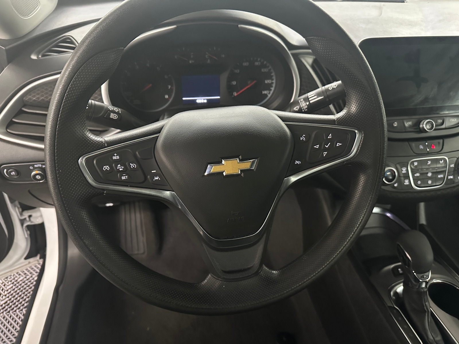 Thumbnail: 2024 Chevrolet Malibu - 5