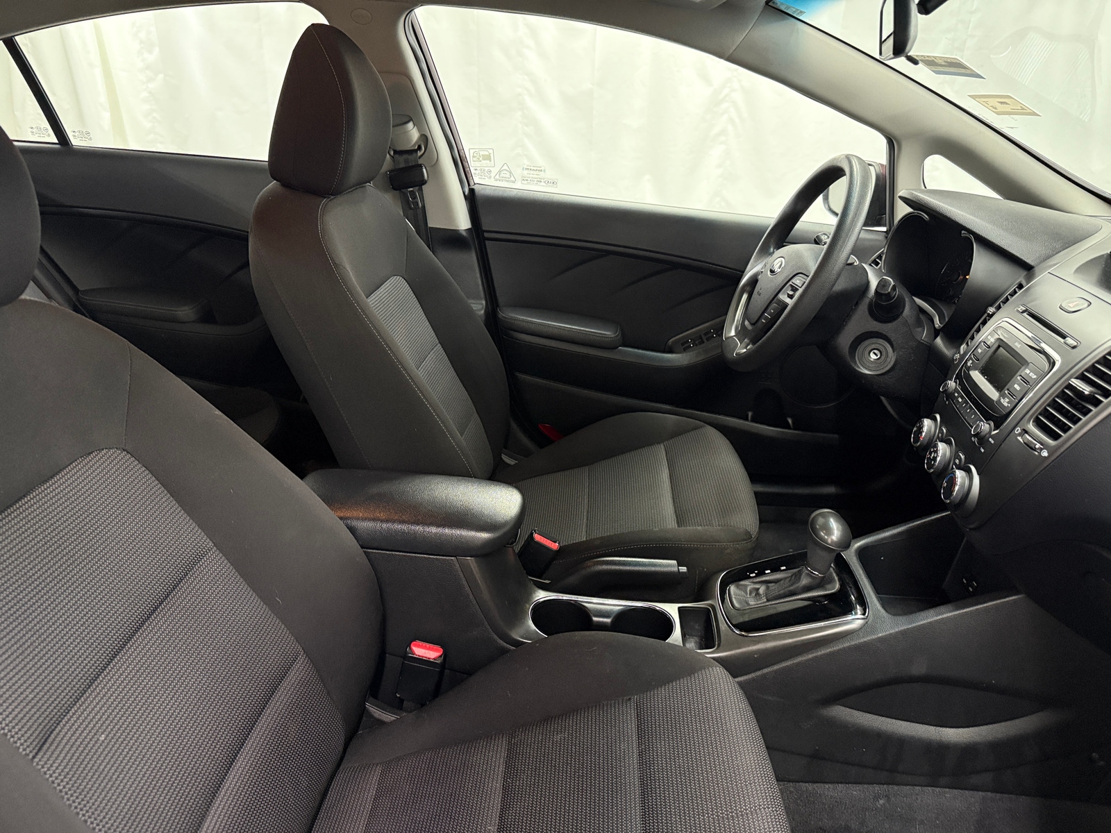Thumbnail: 2017 Kia Forte - 2