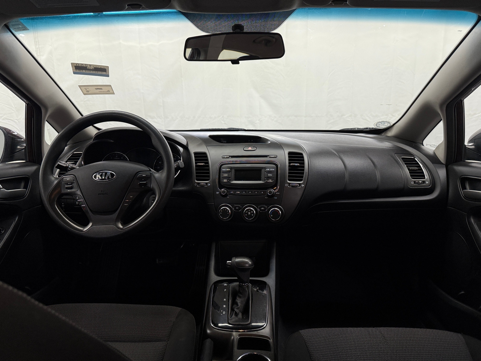 Thumbnail: 2017 Kia Forte - 3