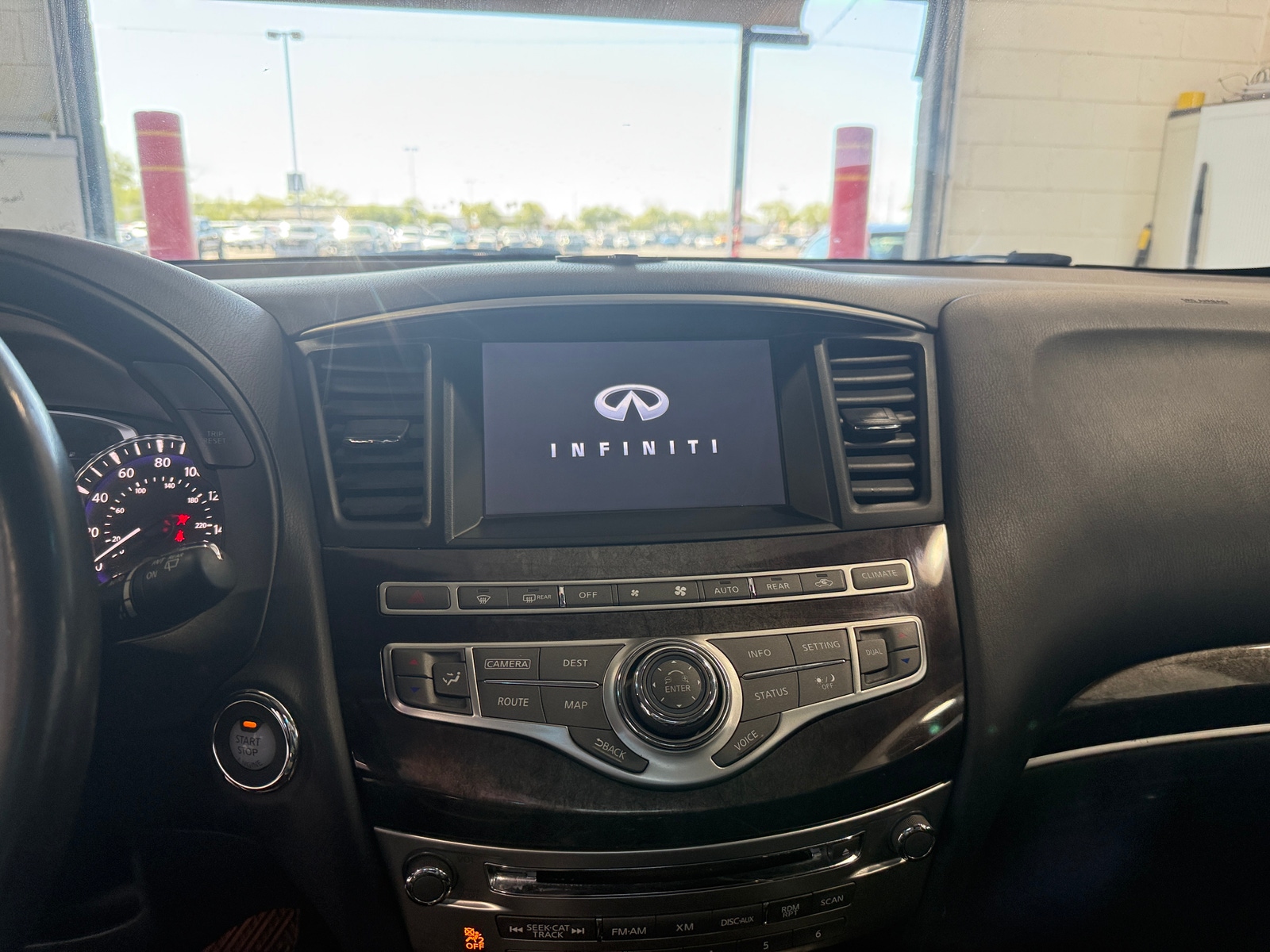 Thumbnail: 2015 INFINITI QX60 - 3