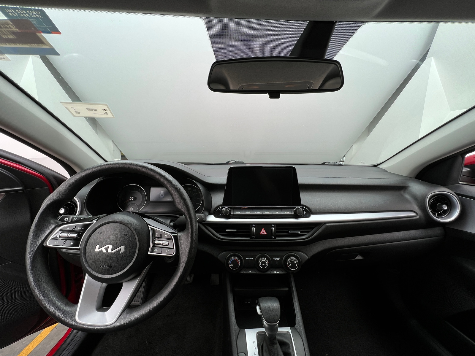 Thumbnail: 2024 Kia Forte - 3