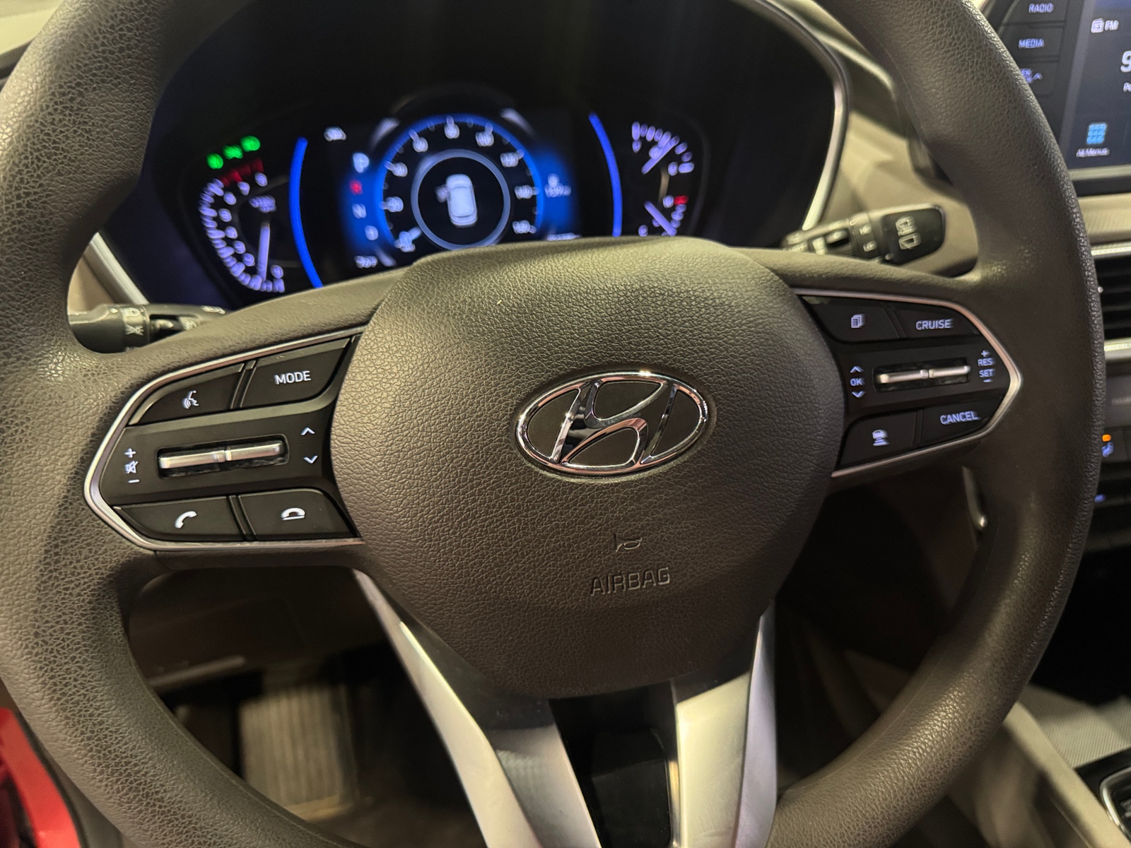 Thumbnail: 2019 Hyundai Santa Fe - 5