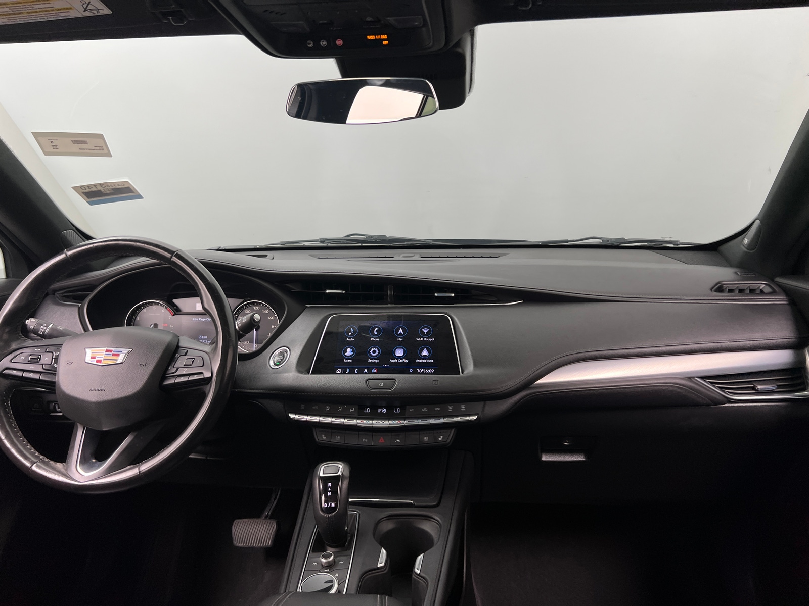 Thumbnail: 2019 Cadillac XT4 - 2