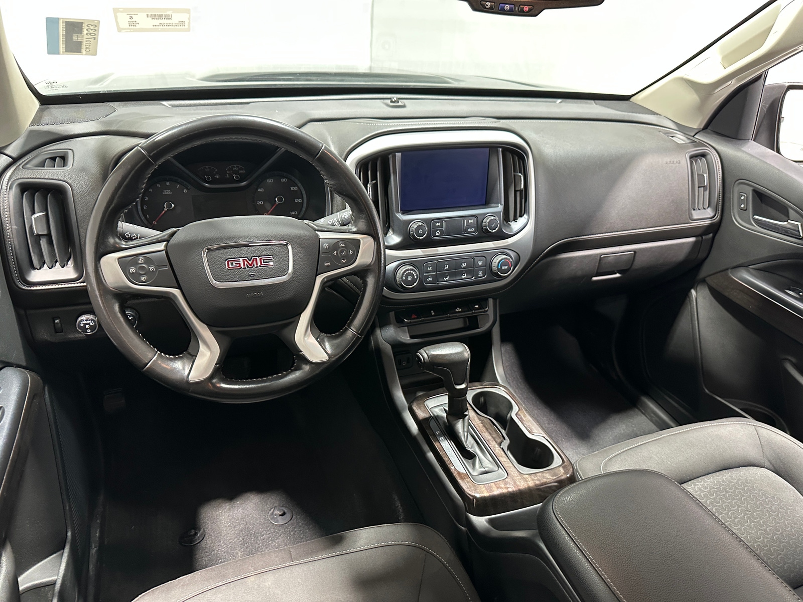 Thumbnail: 2019 GMC Canyon - 3