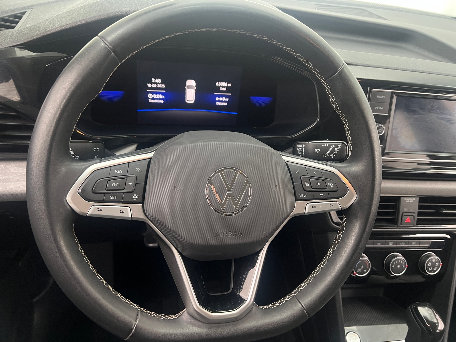 Thumbnail: 2023 Volkswagen Taos - 5