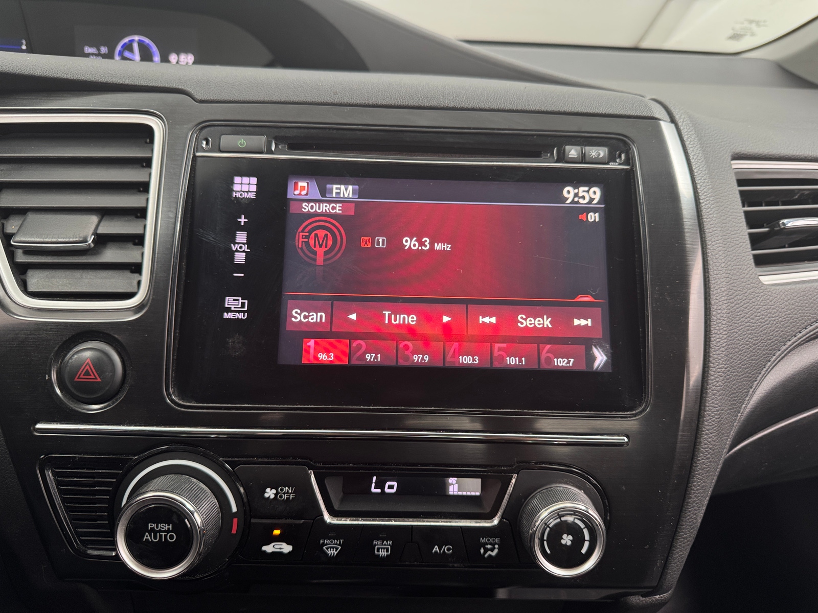 Thumbnail: 2015 Honda Civic - 4
