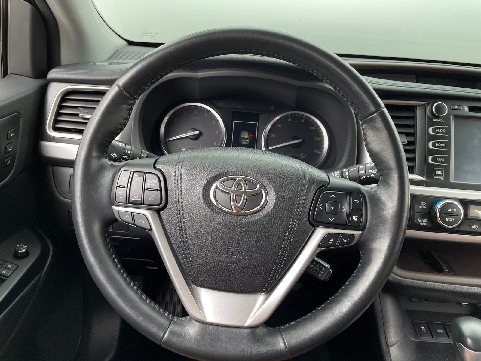Thumbnail: 2017 Toyota Highlander - 4